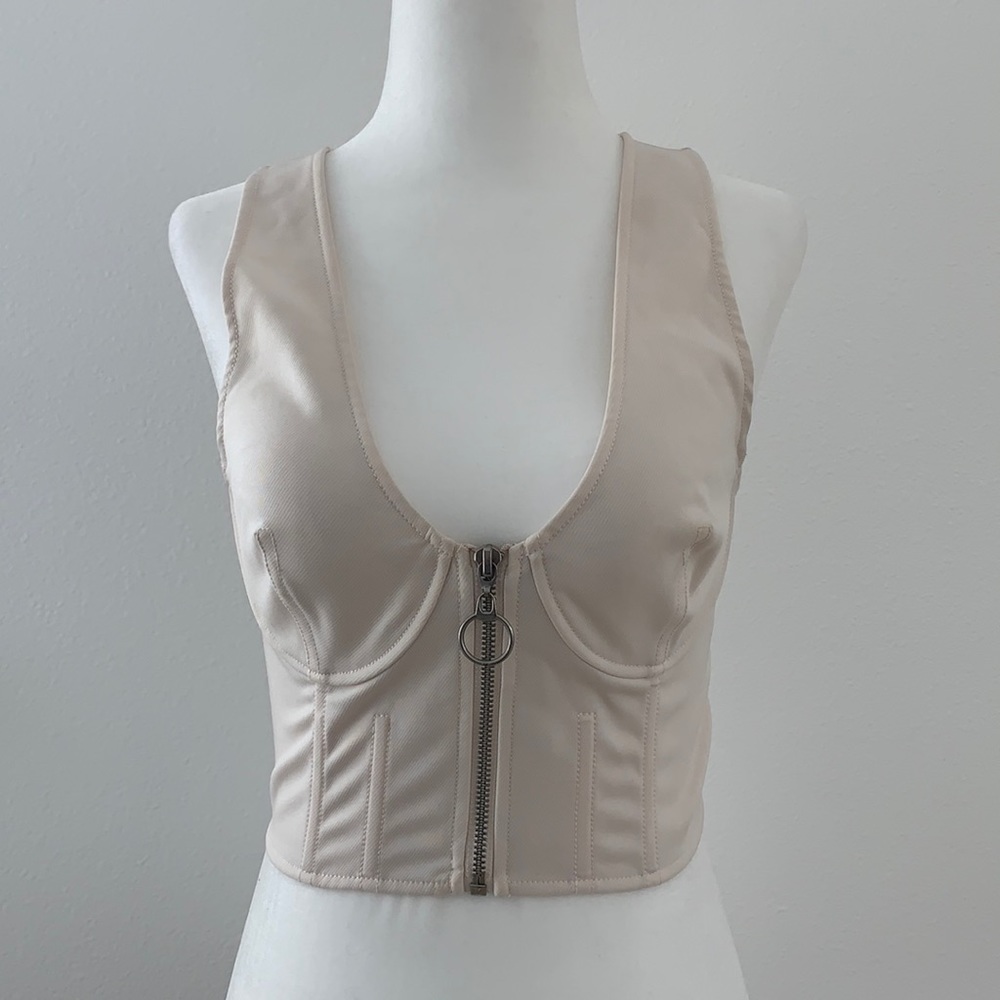 Nasty Gal Crop top
